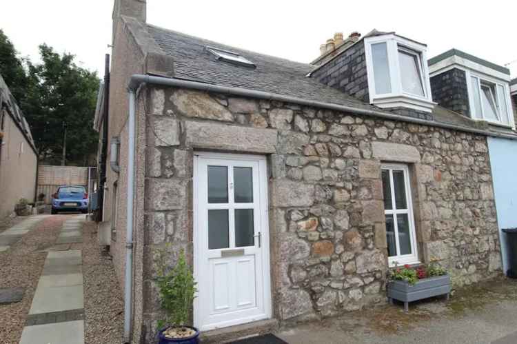 2 Bedroom Furnished Ground Floor Flat to Rent