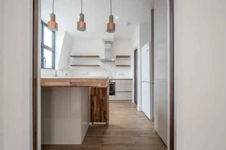 2 Bedroom Maisonette Earlsfield High Spec Apartment to Rent