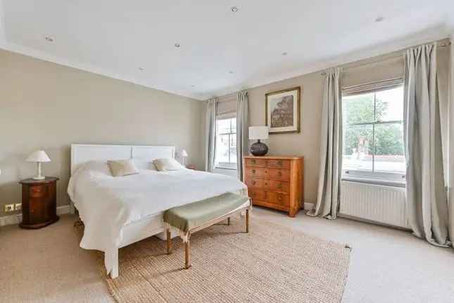 Maisonette to rent in Oakley Street, Chelsea, London SW3