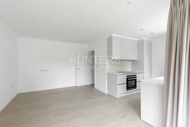 1 bedroom Flat
 To Let
