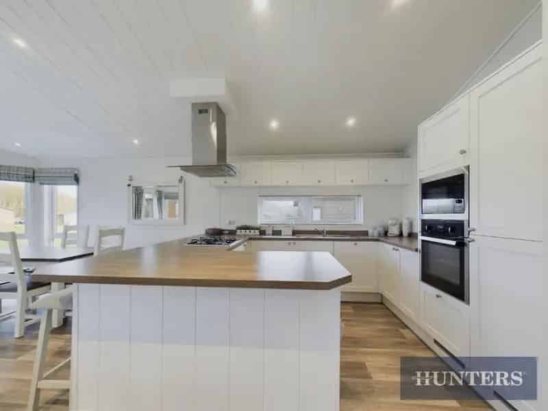 3 Bedroom Park Home For Sale 760 SQ FT