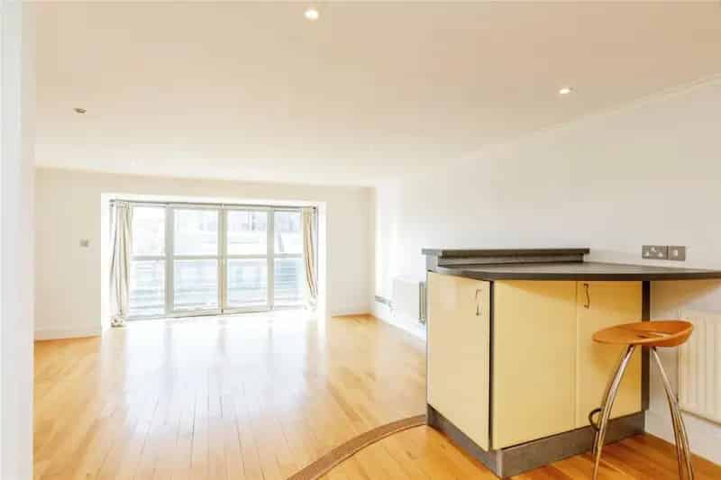 2 Bedroom Harbourside Apartment for Sale