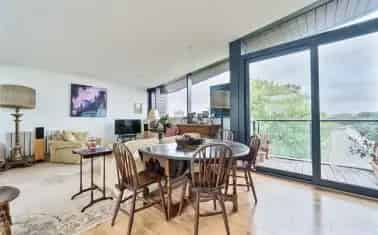 Exeter Cathedral View Apartment Two Double Bedrooms Modern Open Plan Living