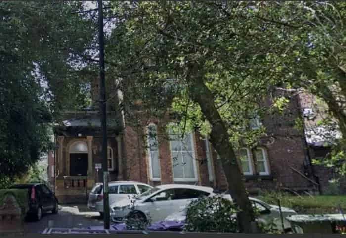 1 bed flat in Aigburth Centre
