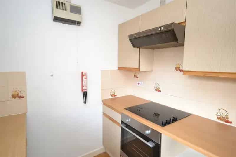 Retirement Apartment for Sale No Onward Chain