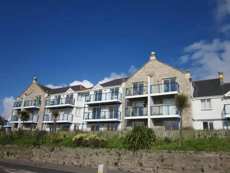 1 Bedroom Apartment for Sale Panoramic Sea Views Mount's Bay