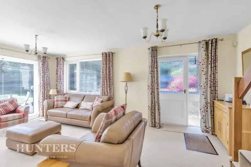 3 Bedroom House For Sale Smithy Bridge