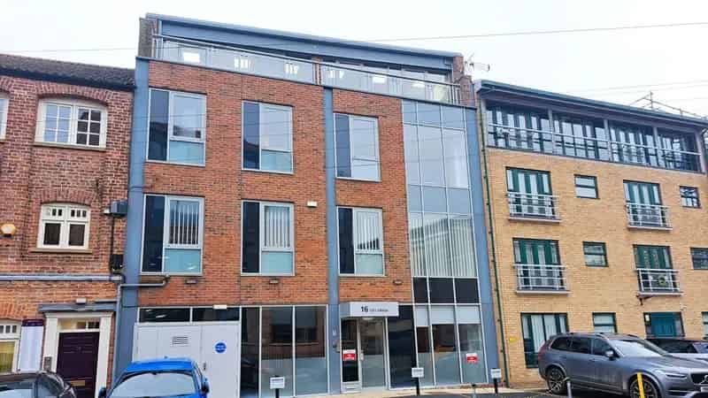 Modern Office Building with 3 Floors and Parking