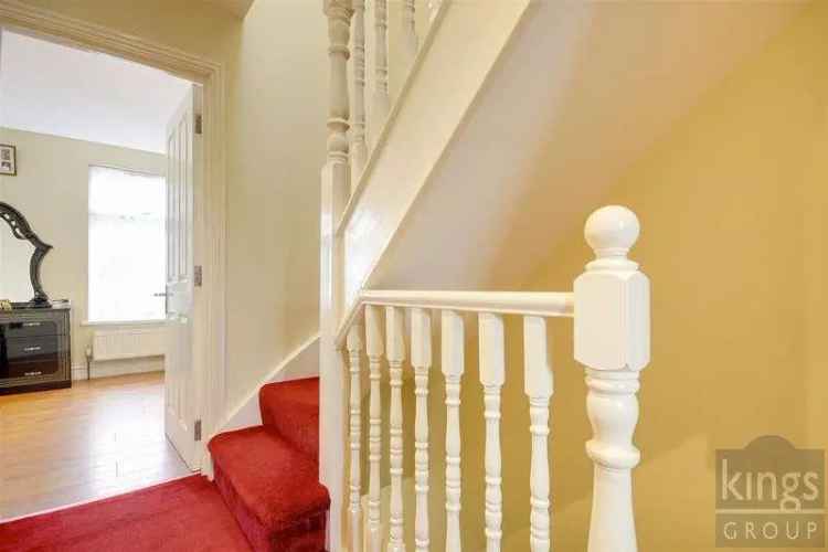 4 Bed Victorian House for Sale in London