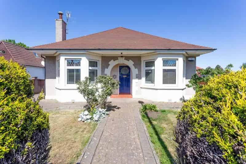 4 Bedroom Detached Bungalow For Sale