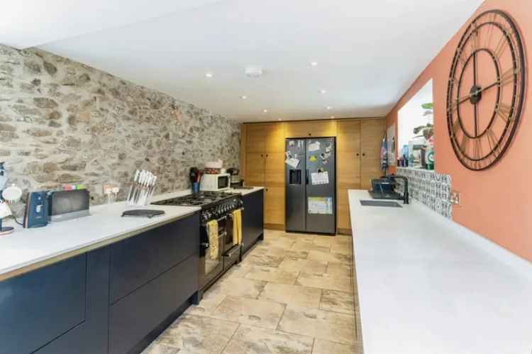 House For Sale in Highweek Village, Teignbridge, England