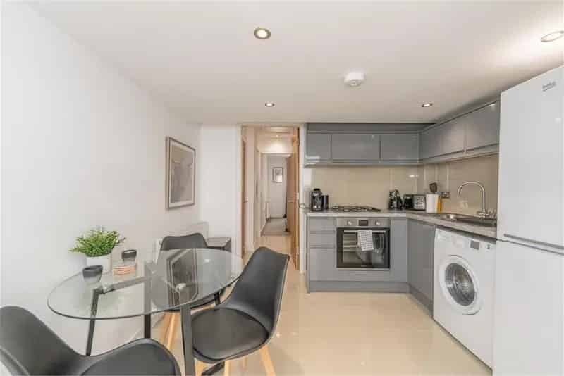 1 Bed Flat Trinity Edinburgh - Modern Flat for First Time Buyers or Investors