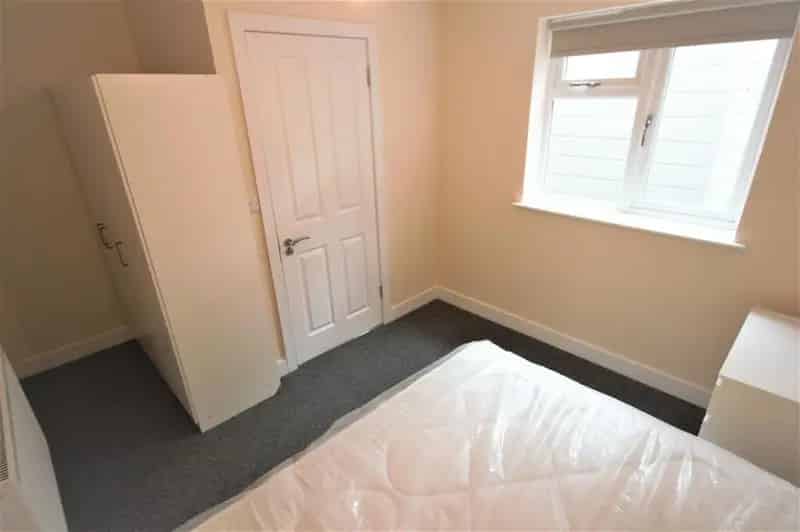 7 Bedroom House Share All Bills Included Spacious Double Room