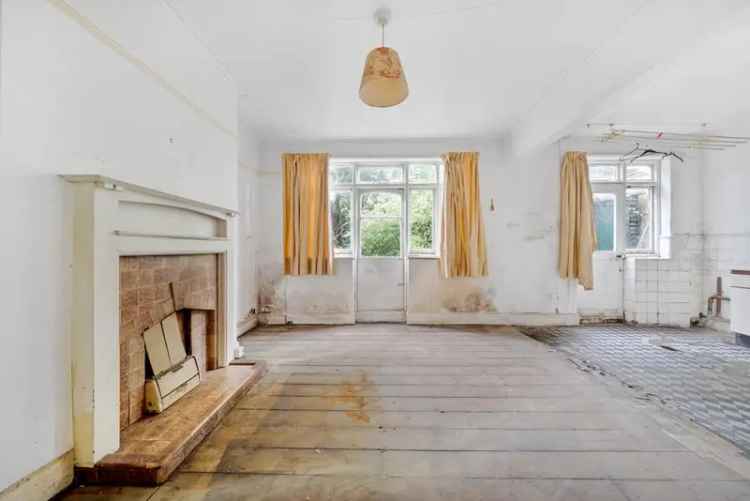 House For Sale in London, England