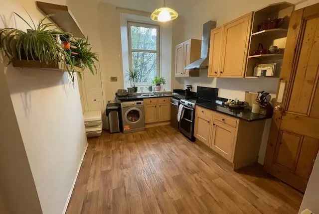 Flat to rent in Garthland Drive, Dennistoun, Glasgow G31