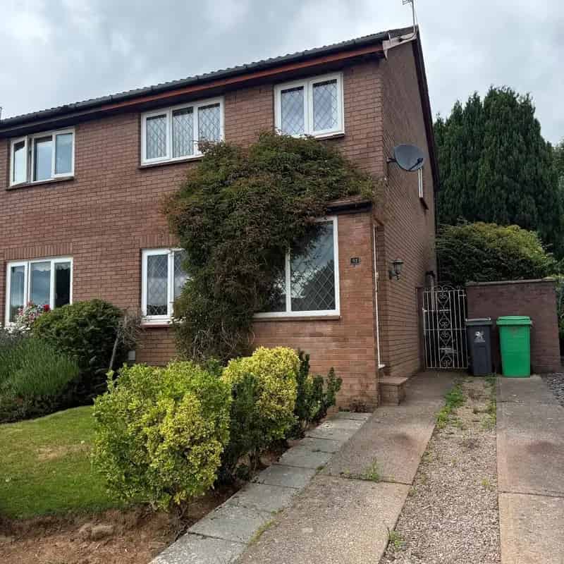 3 Bedroom Semi Detached House For Sale In Thornhill Cardiff