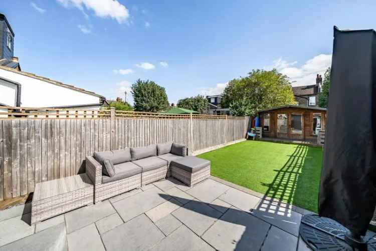 House For Sale in London, England