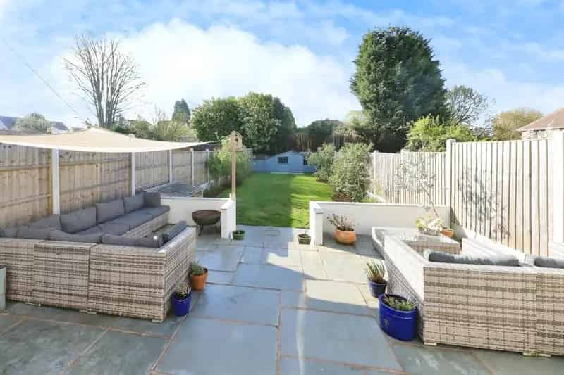 Extended 3-Bed Semi Greenhill Kidderminster Turnkey Condition