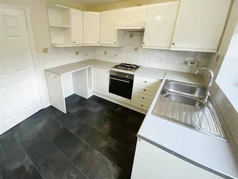 2 Bedroom House Castle View Caerphilly
