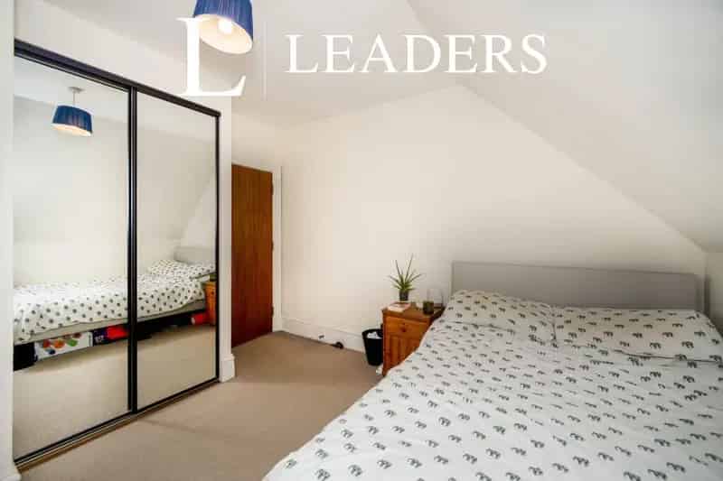 1 bedroom flat