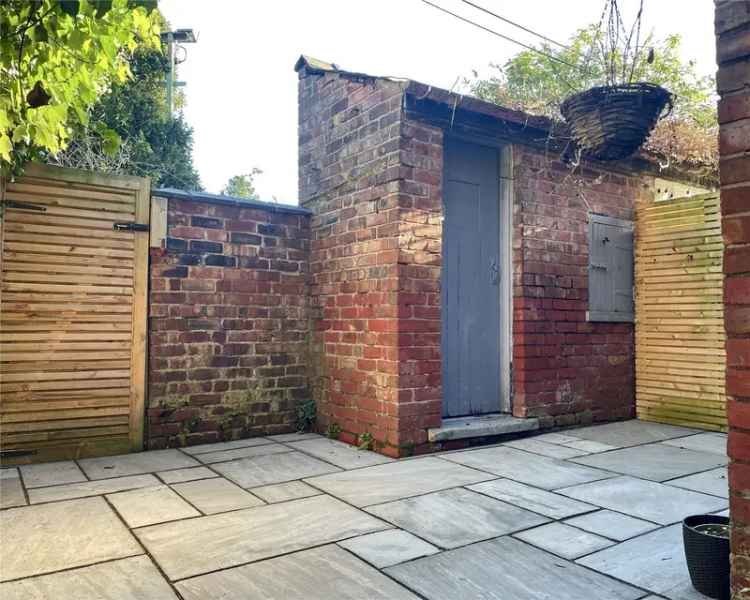 Three Bedroom Mid Terraced House Near Stockton Heath