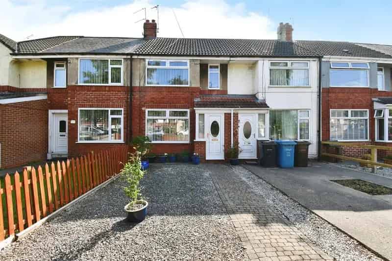 2 Bedroom Terraced House For Sale