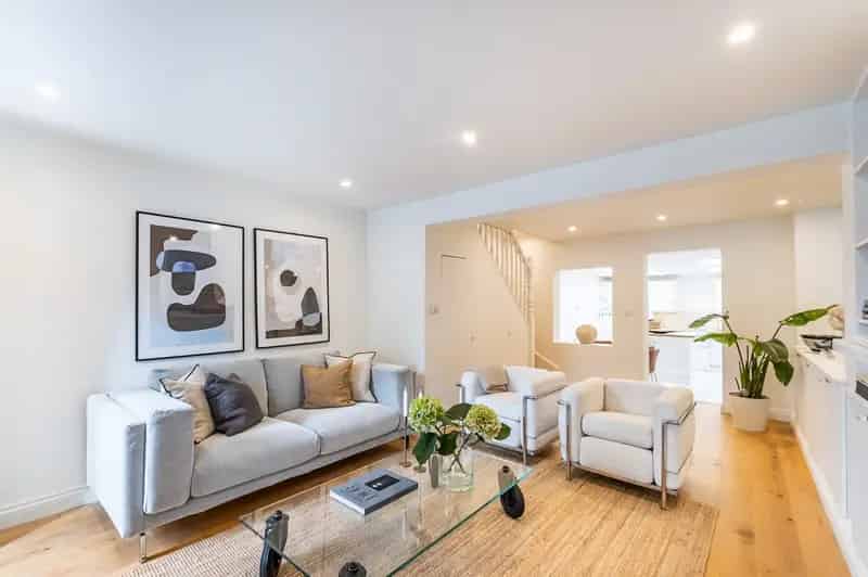 2 Bedroom Victorian Cottage for Sale - Kensal Rise
