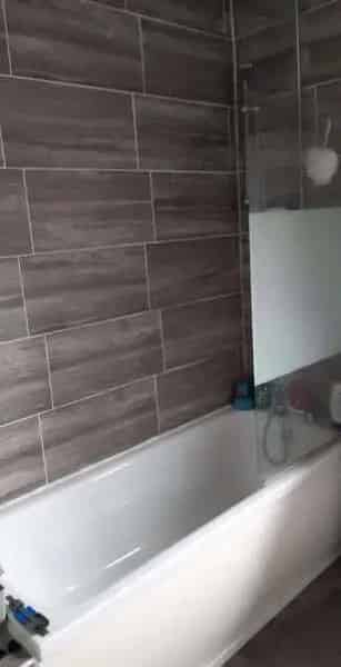 3 Bedroom House 2 Decent Sized Bedrooms 1 Small