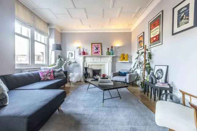 Spacious 5 Bedroom Flat for Sale in Kensington W14