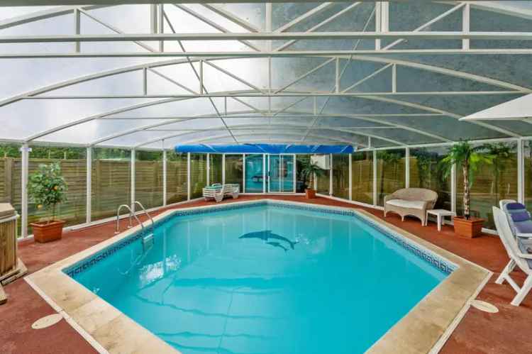 Four Bedroom Detached House with Indoor Pool