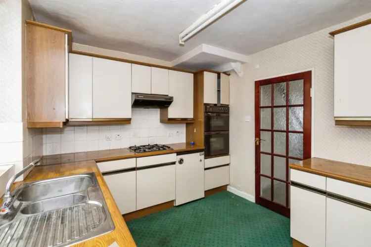 3 Bed House in Baffins - Garage & Garden