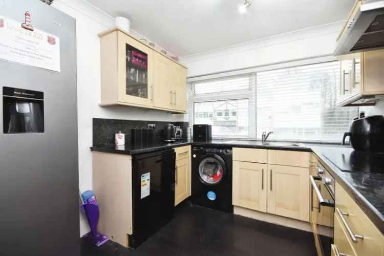 Two Double Bedroom Apartment Near A12 M25 Chain Free