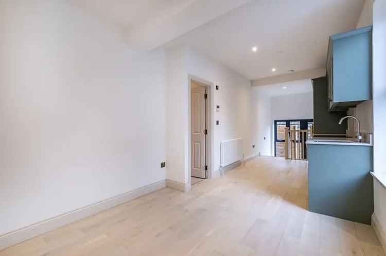 1 Bedroom Flat for Sale in Balham SW12