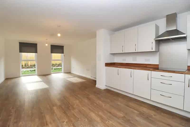 2 Bedroom Flat to Rent