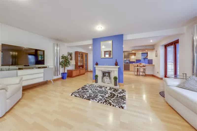 4 Bedroom Detached Family Home Edenfield