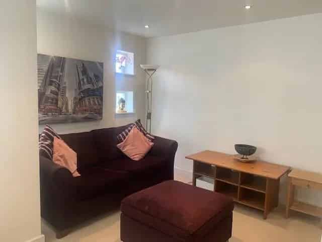 Two Bed City Centre Apartment - Young Professionals