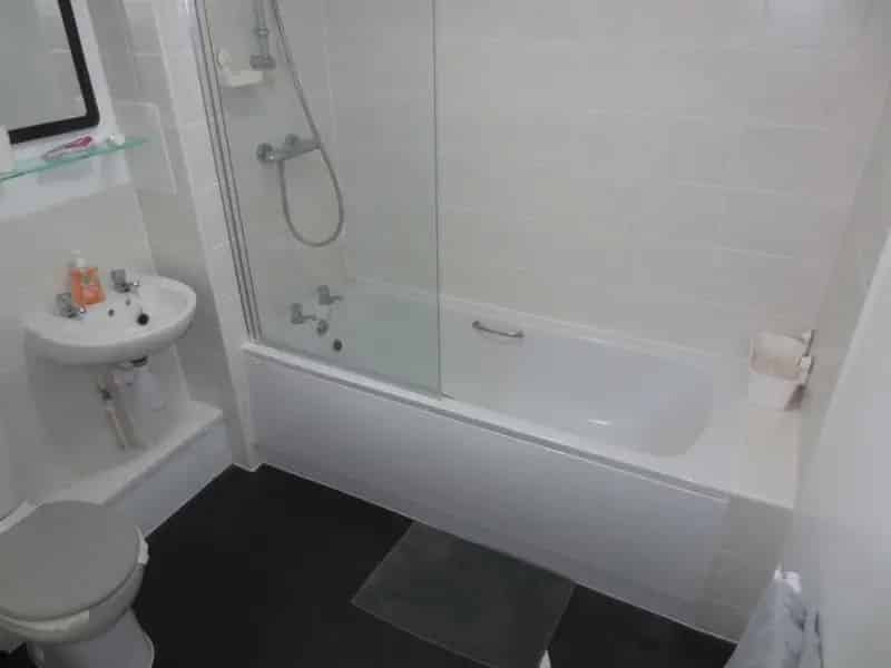 2 Bedroom Flat to Let Newcastle Quayside All Bills Included
