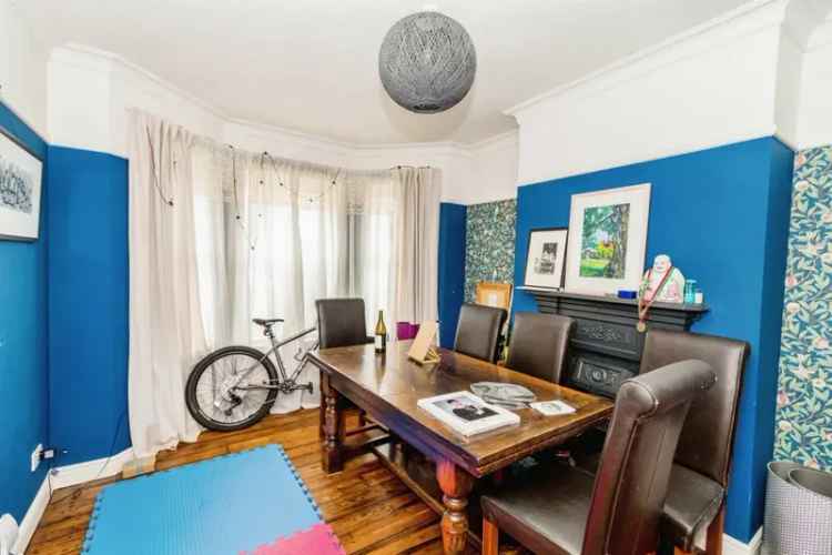 Victorian End Terrace House Shirley Three Bedrooms
