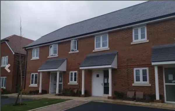 Flat For Rent in Wealden, England