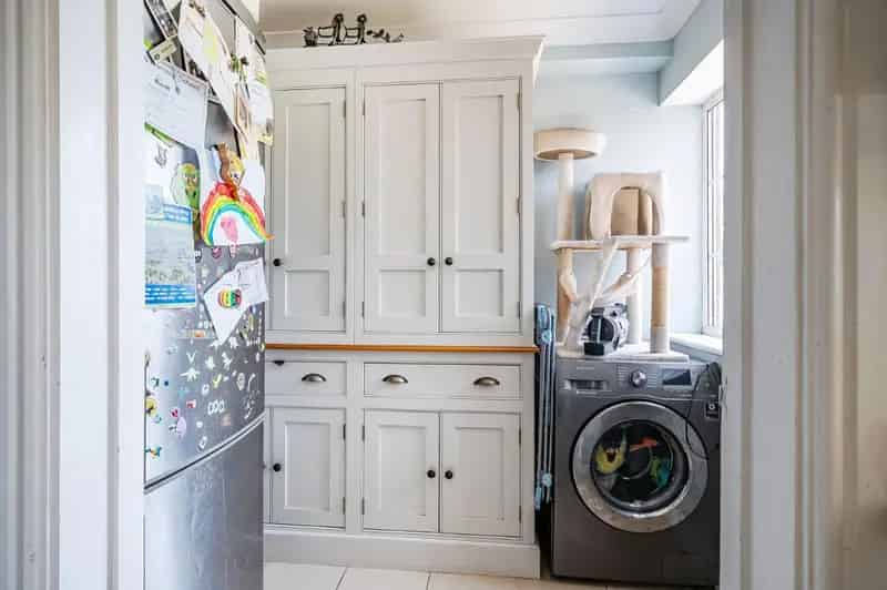 4 Bed Detached House for Sale in Everleigh