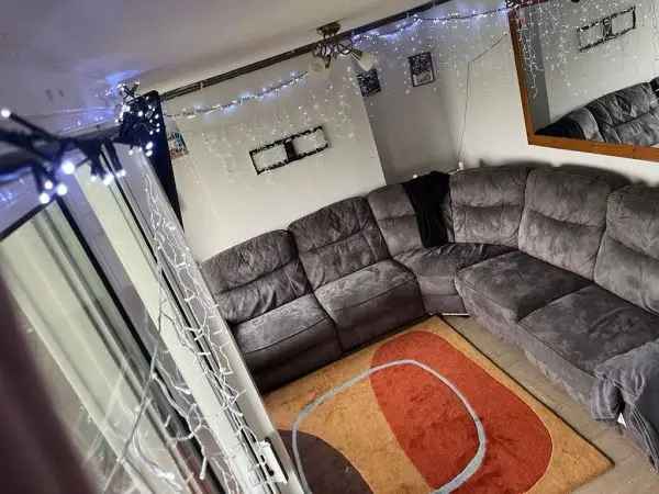 Flat For Rent in Eastbourne, England