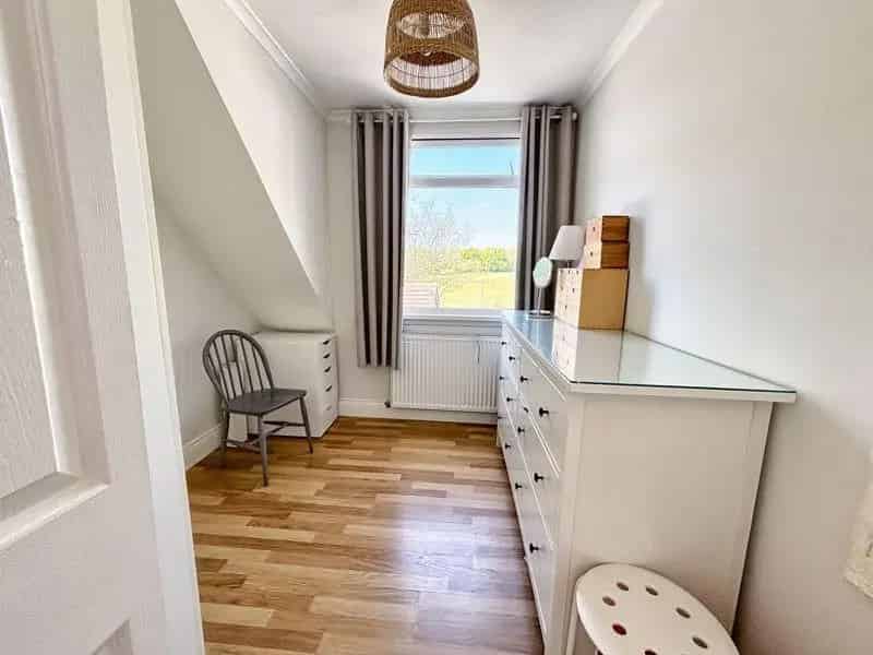 3 Bed Semi-Detached House For Sale
