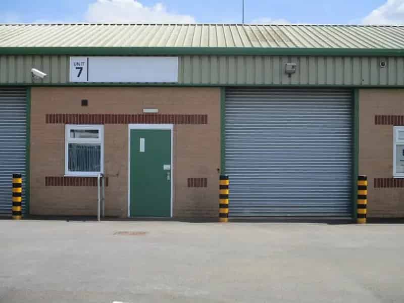 Modern Terraced Industrial Unit Retford Single Roller Door Parking