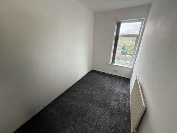 2 Bedroom House To Let in Dewsbury