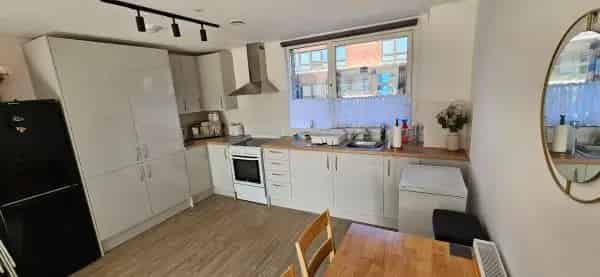 2 Bed Flat Aylesbury New Build Balcony Secure Tenancy