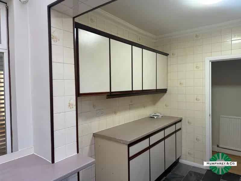 2 Bedroom Ground Floor Flat to Rent