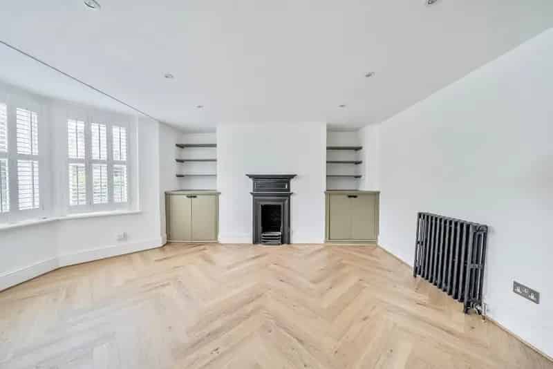 Flat For Sale , London, England