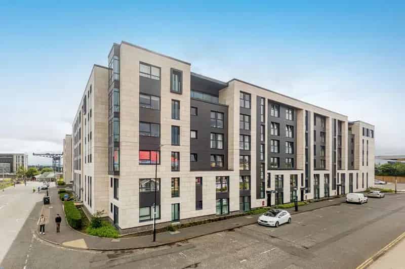 1 Bedroom Apartment for Sale Byres Road Glasgow