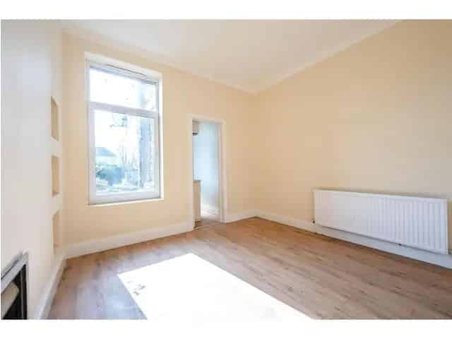 1 Bedroom Flat for Sale in Kilmarnock