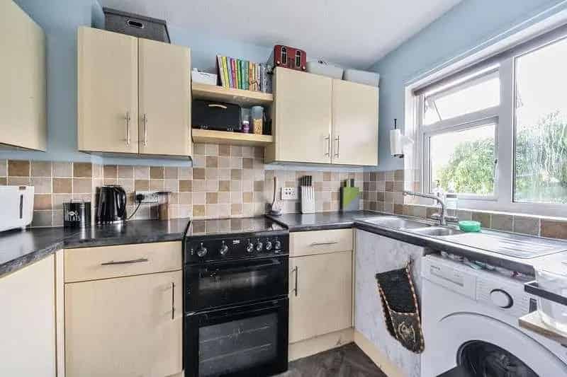 2 Bed House for Sale Steeple Claydon Large Garden Parking